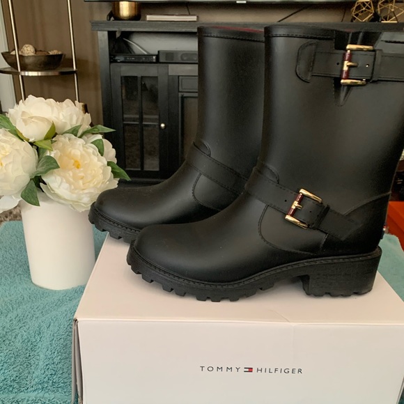 Tommy Hilfiger Dew Moto Buckle Black Boots - Picture 7 of 12